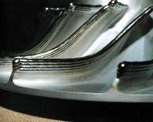 Рис. 14. Восстановление поврежденных лопаток турбины путем наваривания кромок лазерной сваркой