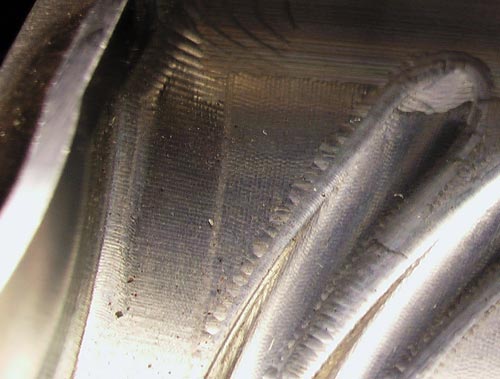 Рис. 2. Подрезы на реальной детали