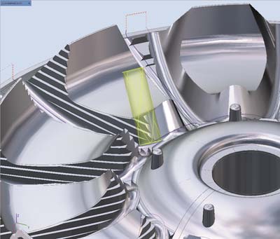 Рис. 4. Пятикоординатная фрезерная обработка на экране монитора